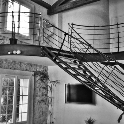 06 Escalier Metal Courbe