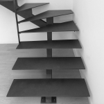 09 Escalier Metal