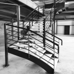 15 Escalier Metal