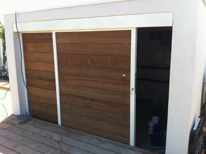 Portes de garage bois & métal