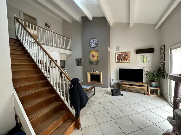 Escalier intérieur épuré